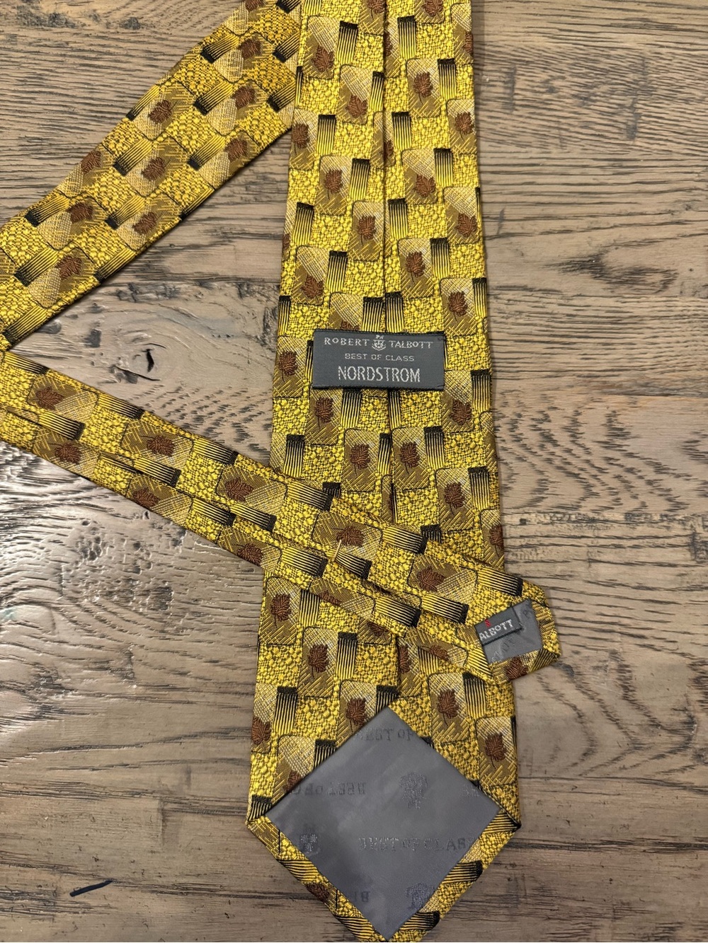 Vintage Robert Talbott Nordstrom Men's Yellow Patterned Silk Tie